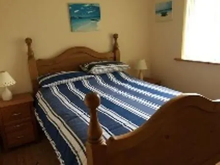 Semesterbostad Superior Self Catering Parking